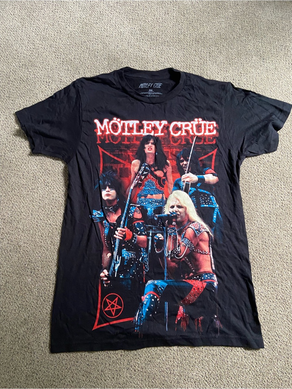 Mötley Crüe Black Graphic Short-Sleeve Tee